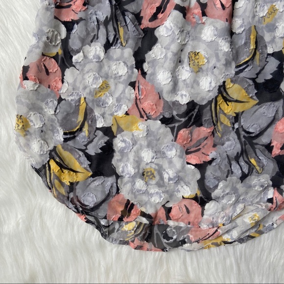 Loft Quarter Button High Low Floral Blouse - Picture 3 of 9